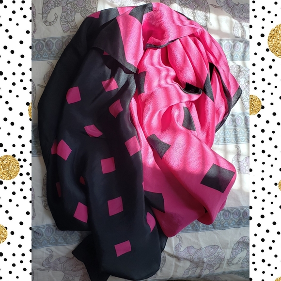 Vintage Fushia Pink Black Silky Scarf Neckerchief - Picture 5 of 6